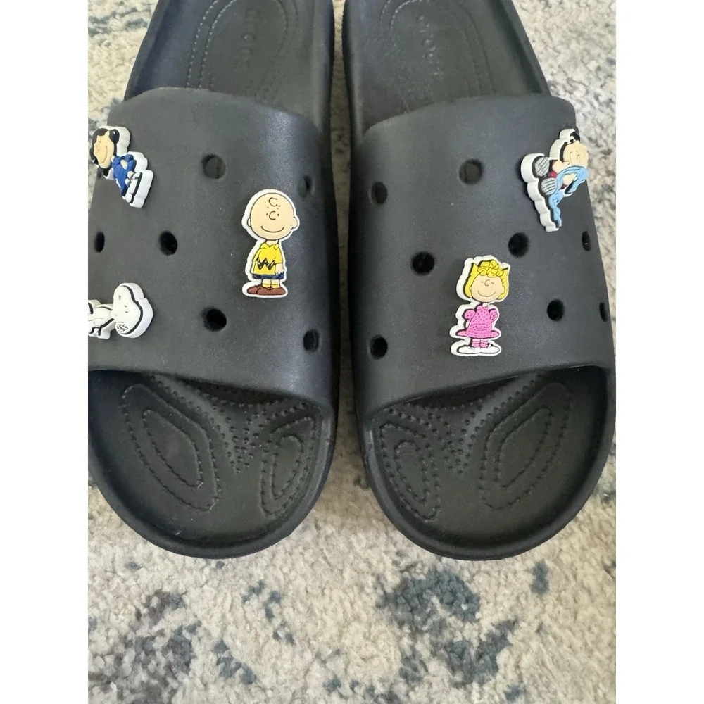 Crocs Black‎ Snoopy M 12